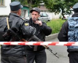 Из обнаруженного при убитом в Грозном боевике оружия был убит полицейский