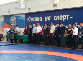 Глава Карачаево-Черкесии принял участие в открытии Всероссийского турнира по борьбе на поясах, стартовавшем в КЧР